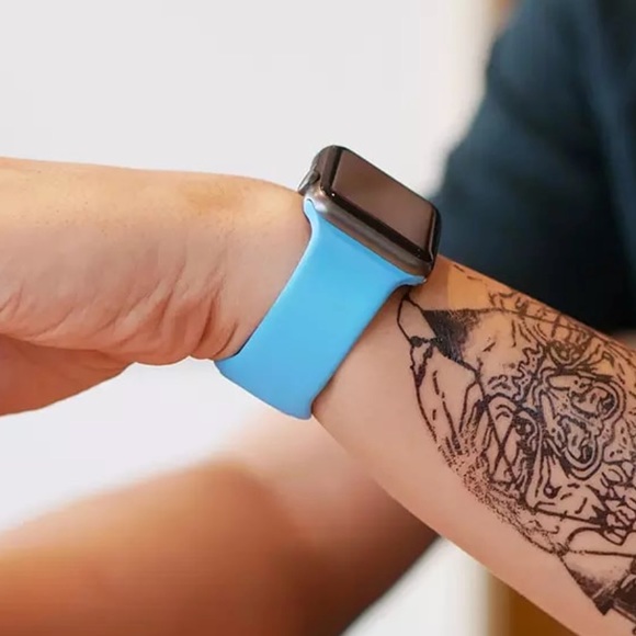 NEW Cyan Blue Silicone Band For Apple Watch - Picture 2 of 6